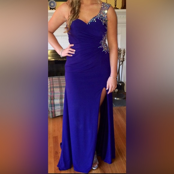 Prom Dress - Picture 1 of 3